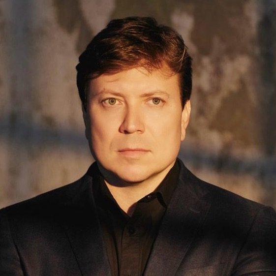 Dr. Antonio Paulino